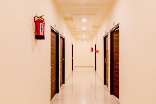 Hotel O Kailasha Inn,,3 star