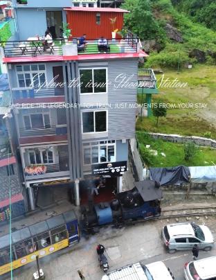 darjeeling hillside inn