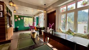 darjeeling hillside inn