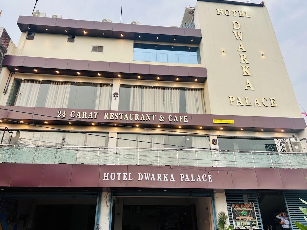 hotel dwarka palace