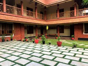 athirappilly sreenilayam heritage resort
