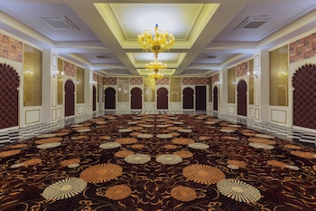 kesarbagh palace