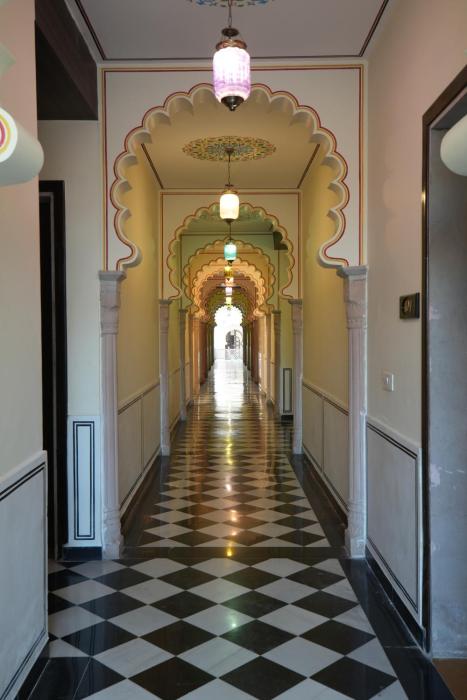 kesarbagh palace