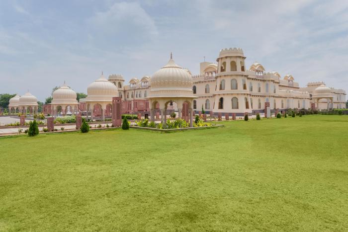 kesarbagh palace