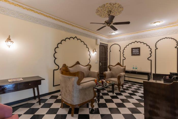 kesarbagh palace