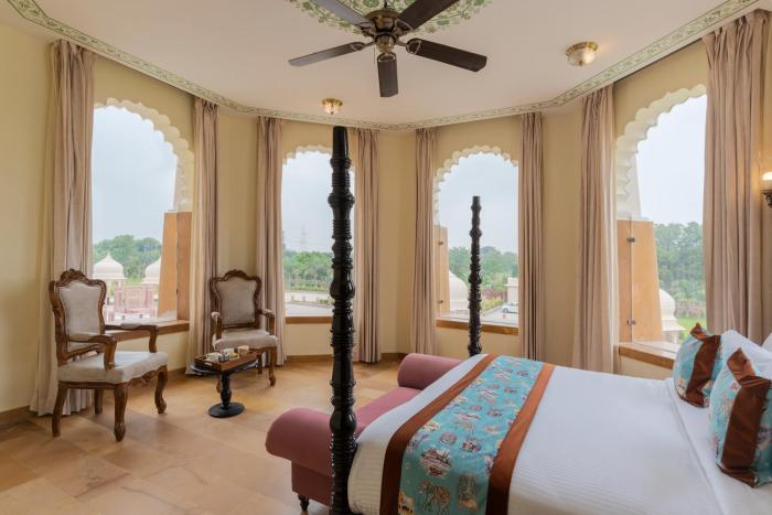 kesarbagh palace