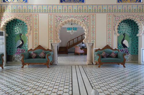 Kesarbagh Palace,,4 star