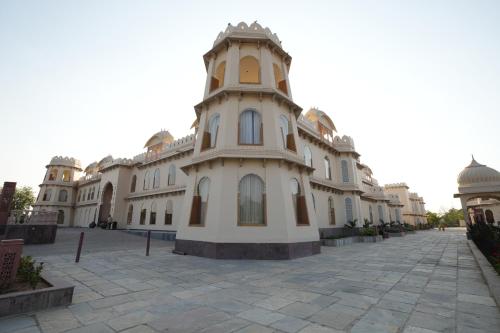 kesarbagh palace