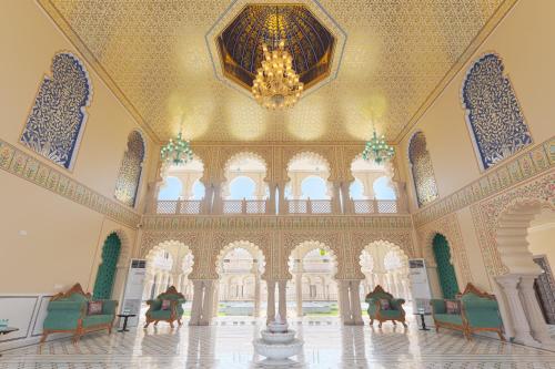 kesarbagh palace
