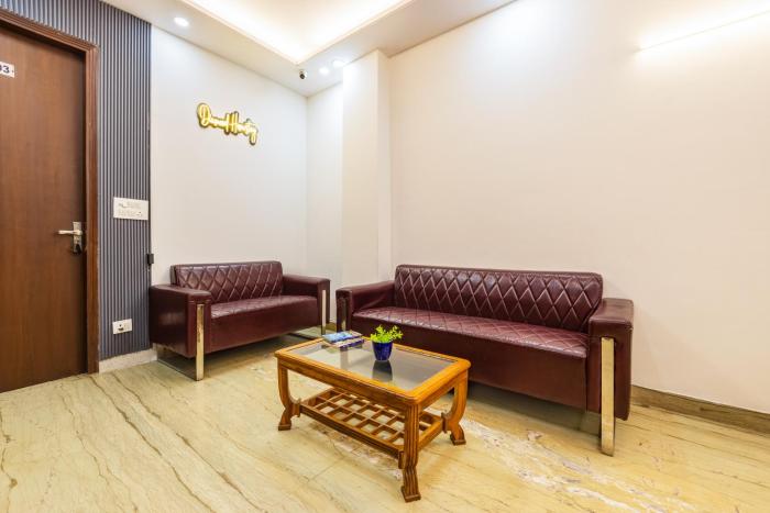 hotel diamond stay 10 minutes walking from nizamuddin railway station