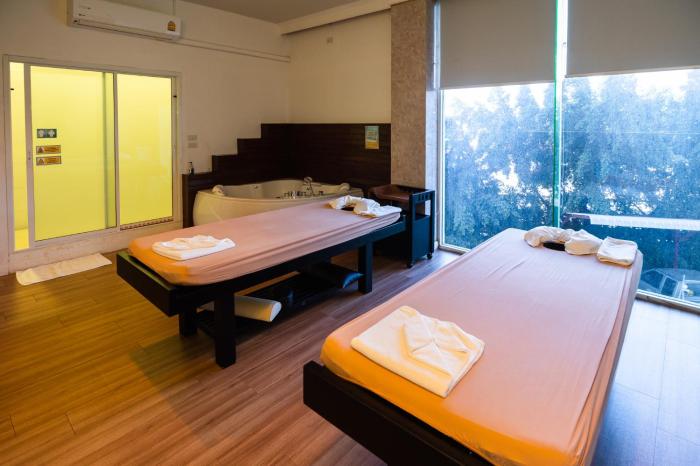river hotel the outstanding venues nakhon pathom