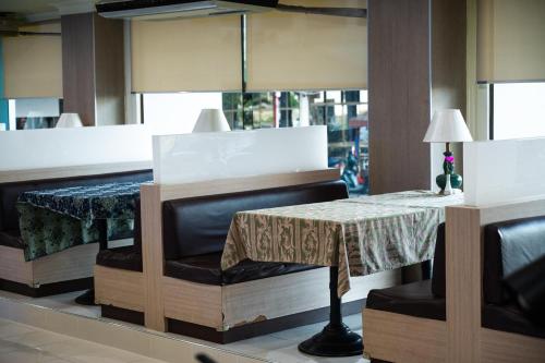 river hotel the outstanding venues nakhon pathom