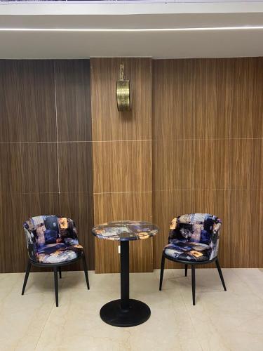 Le Shiv Executive Suite,,3 star