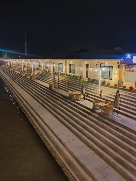 ayodhya haat luxury cottages