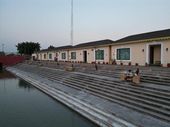 ayodhya haat luxury cottages