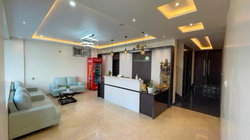 Hotel Banyan Tree,,2 star