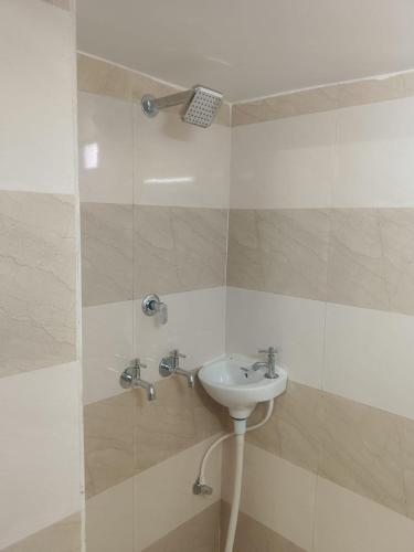 Saraswati Sadan Home Stay Ayodhya,,4 star