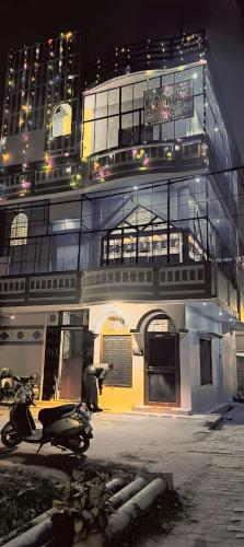 Saraswati Sadan Home Stay Ayodhya,,4 star