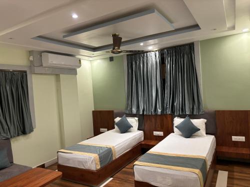 hotel omkareshwar inn