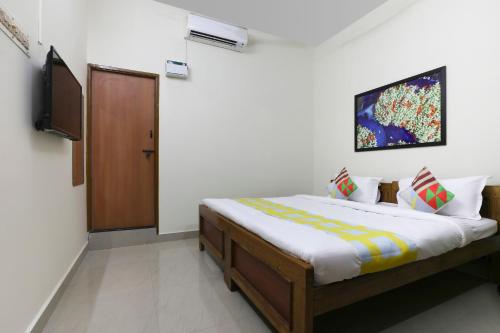 Chennai Airport Guest House,,3 star
