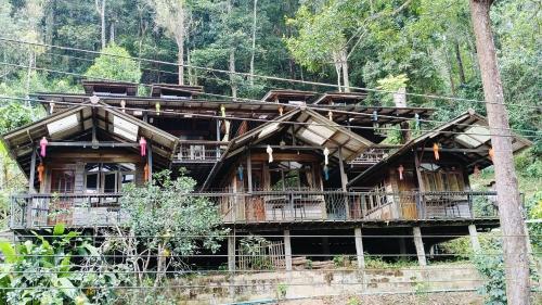 baan ing doi maekampong