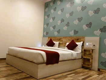 hotel roop highlights