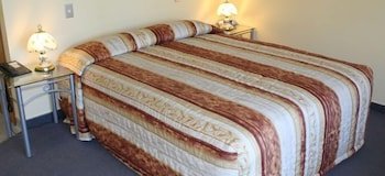 jade court motor lodge