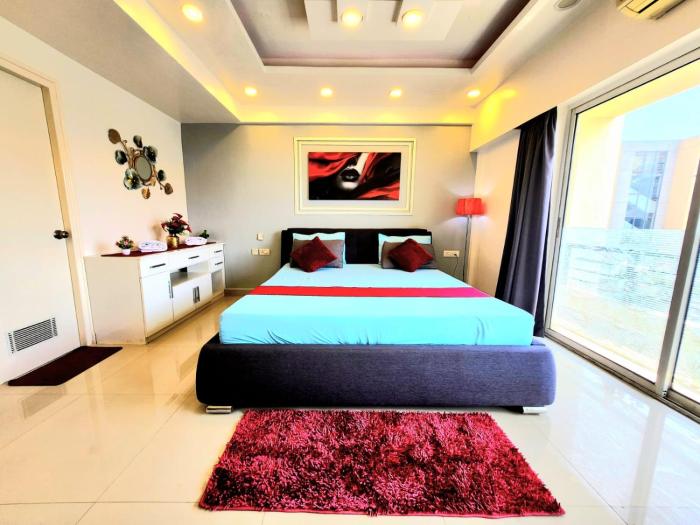 xanadu studio apartment 902