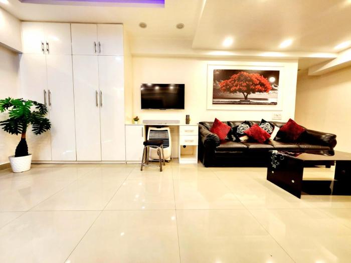 xanadu studio apartment 902