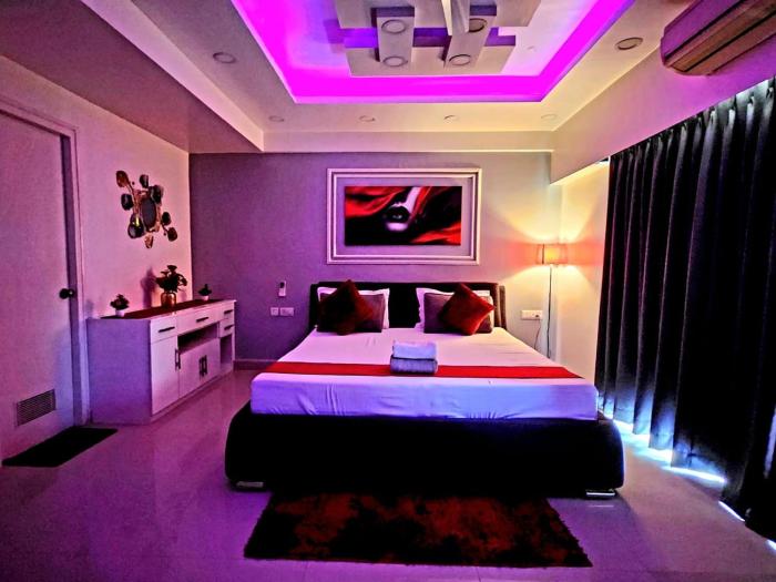 xanadu studio apartment 902