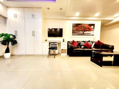xanadu studio apartment 902