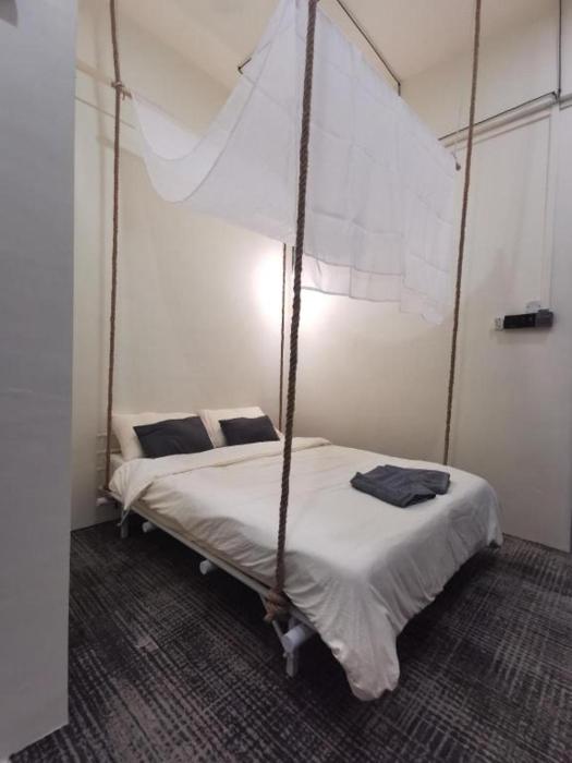 the room kt hotel