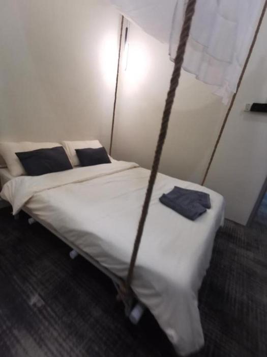 the room kt hotel