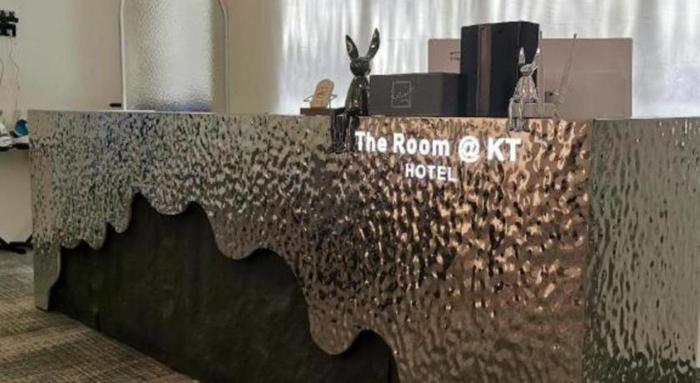 the room kt hotel
