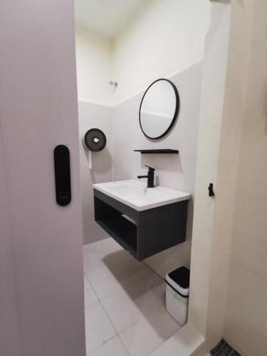 the room kt hotel