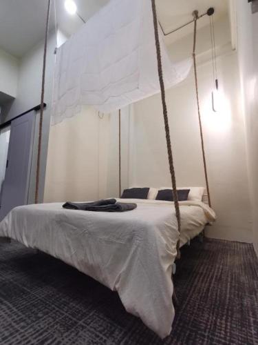 the room kt hotel