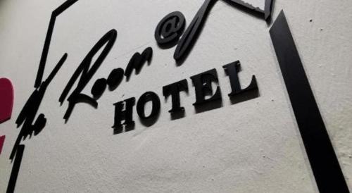 the room kt hotel