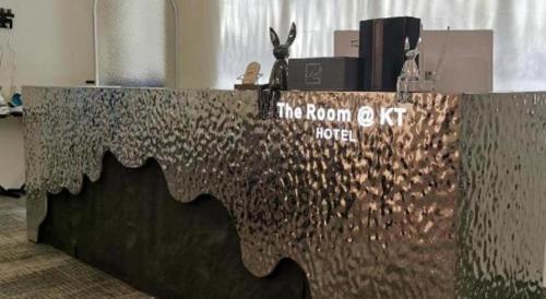 the room kt hotel