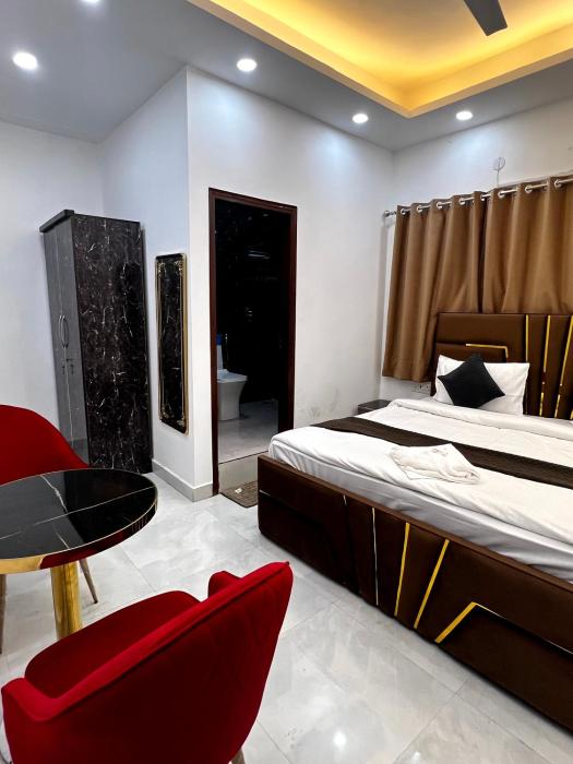 hotel trending stay