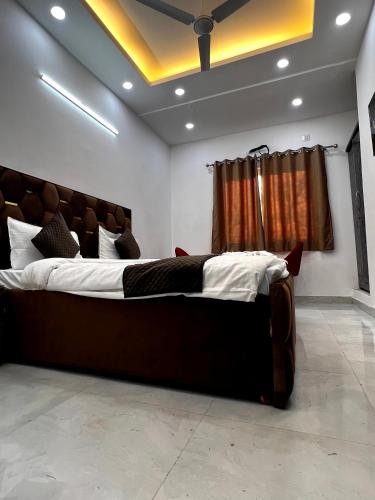 hotel trending stay