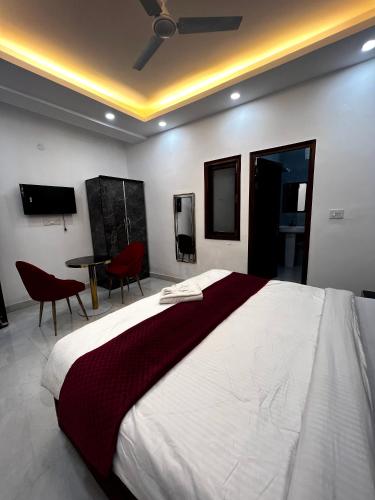 hotel trending stay
