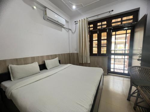 Tulsi Cottage,,3 star