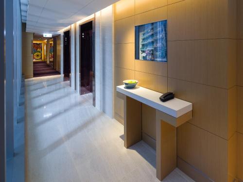 hotel indigo hong kong island by ihg