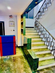 hotel diamond inn esplanade