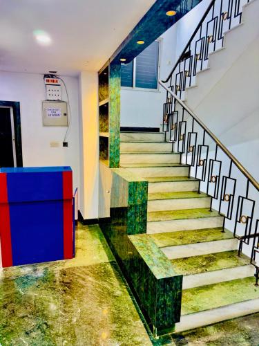 hotel diamond inn esplanade