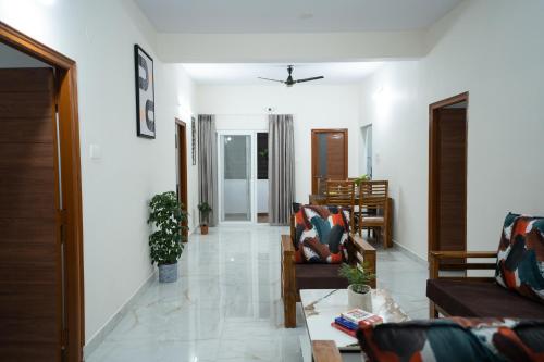 yellow bells serviced apartments hitech city