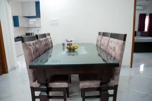 yellow bells serviced apartments hitech city