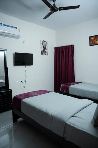 yellow bells serviced apartments hitech city
