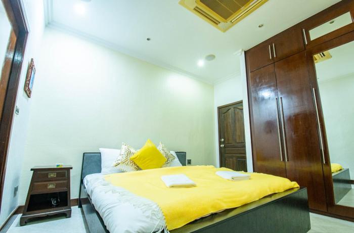 seaside villa 2 pools beach at 50m