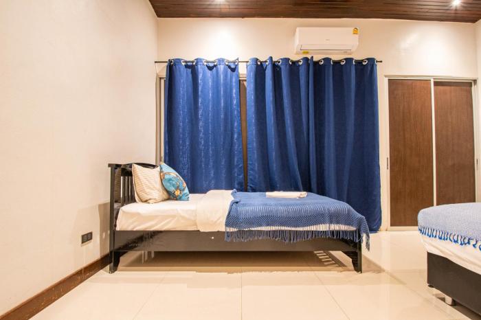 seaside villa 2 pools beach at 50m